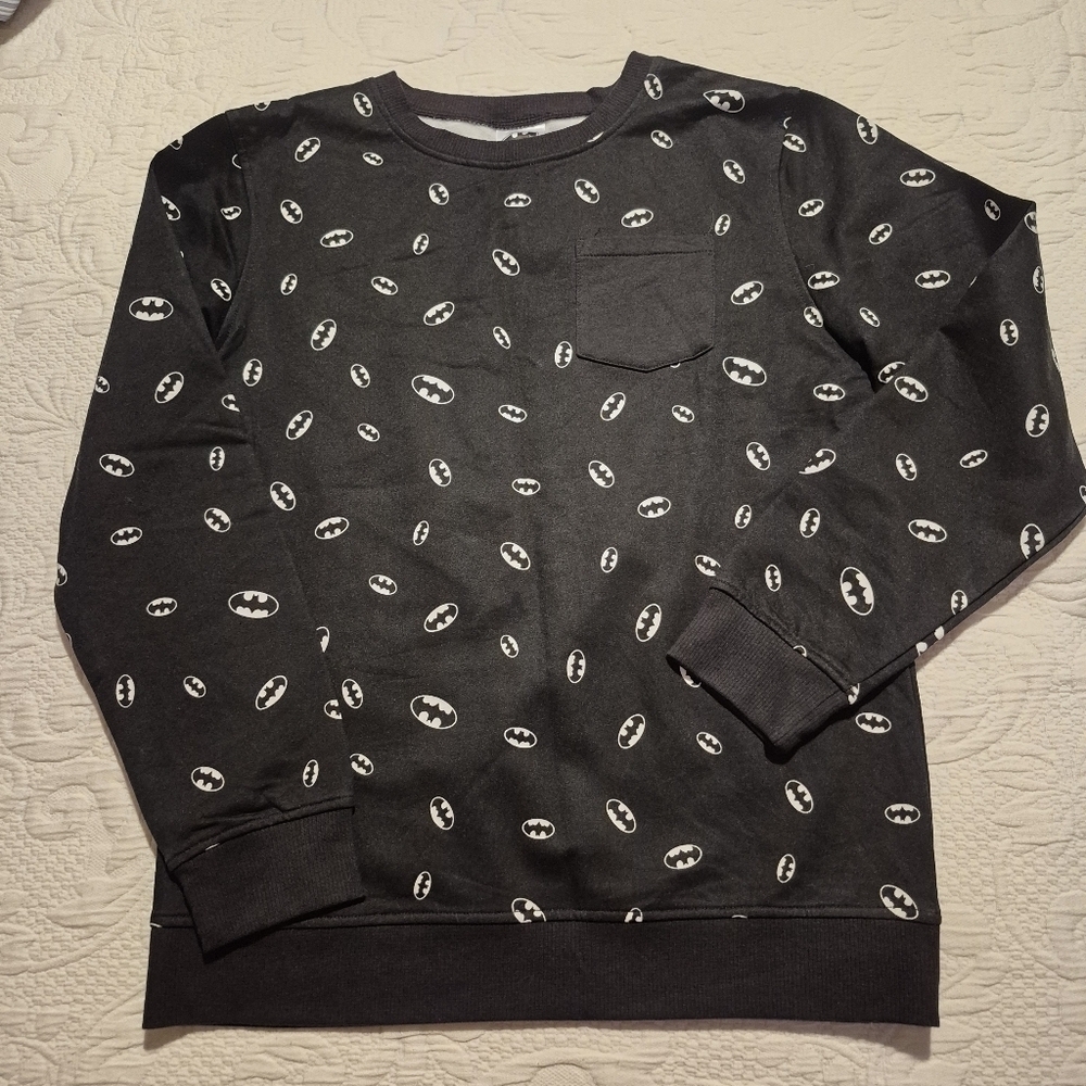 Batman boys XL black sweatshirt with white batman logo NWOT